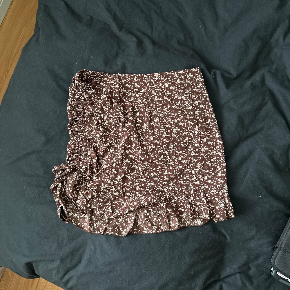 Floral print skirt
